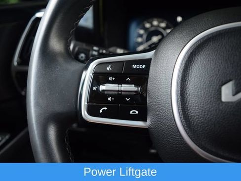 Used 2023 Kia Sorento SX AWD/4WD image 6