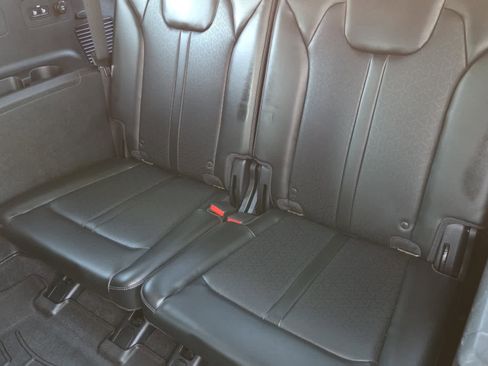 Used 2021 Kia Sorento S image 27