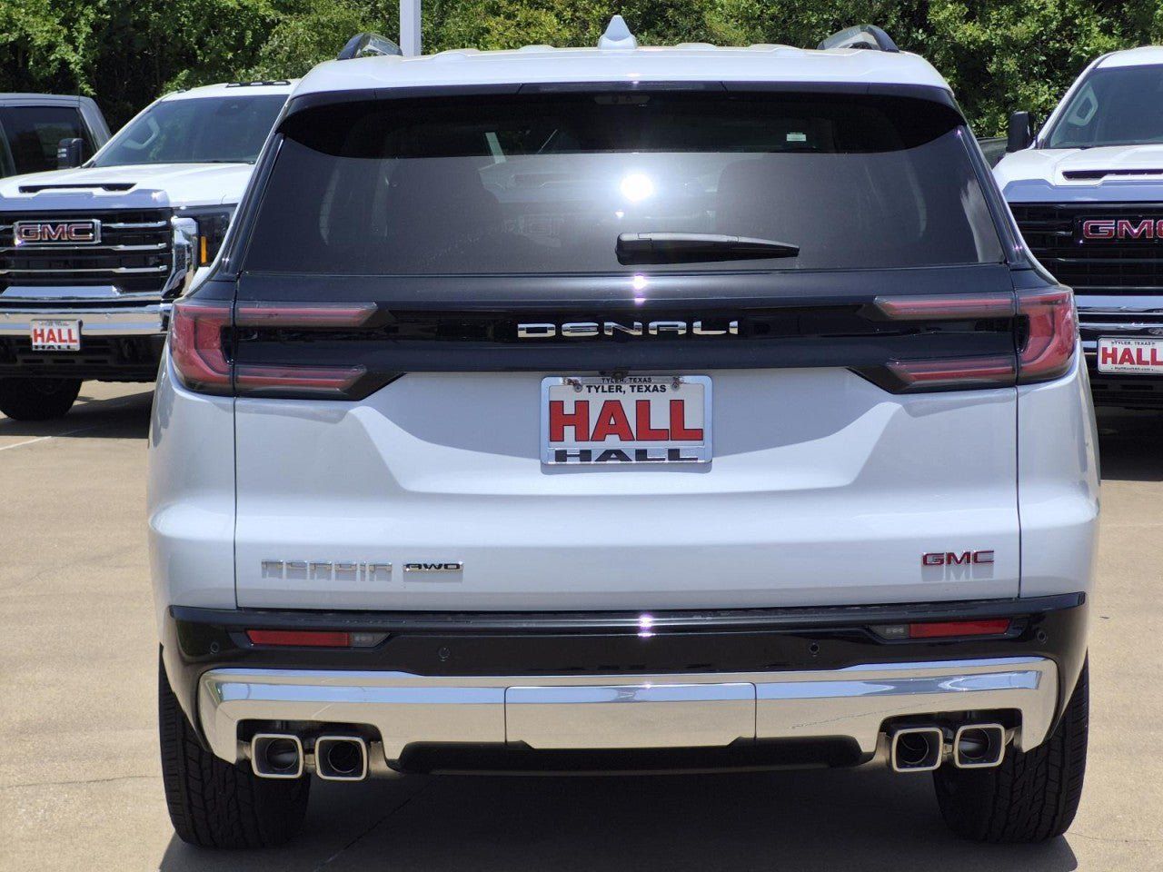 New 2026 GMC Acadia Denali w/ Super Cruise Package AWD/4WD image 4