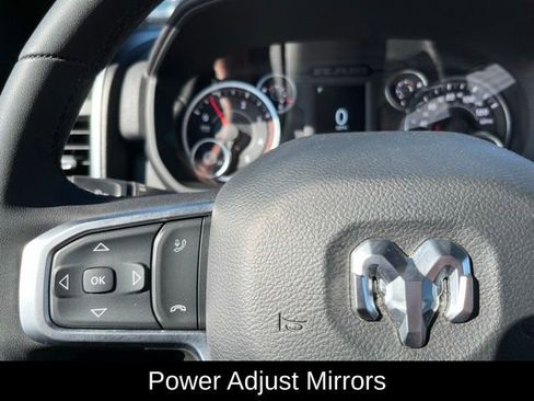 Used 2025 RAM 2500 Big Horn AWD/4WD image 28