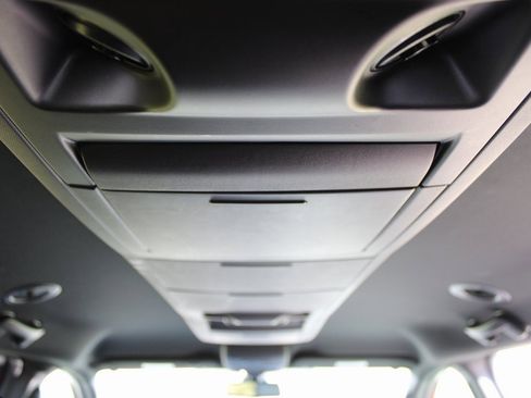 Used 2019 Dodge Grand Caravan GT image 28