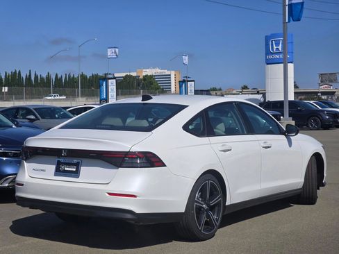 New 2026 Honda Accord SE image 5