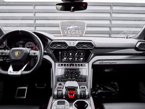 Used 2021 Lamborghini Urus image 53