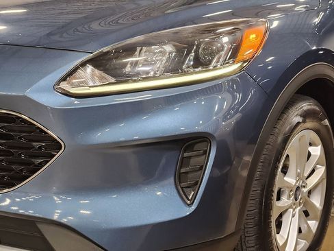 Used 2020 Ford Escape SE FWD image 13