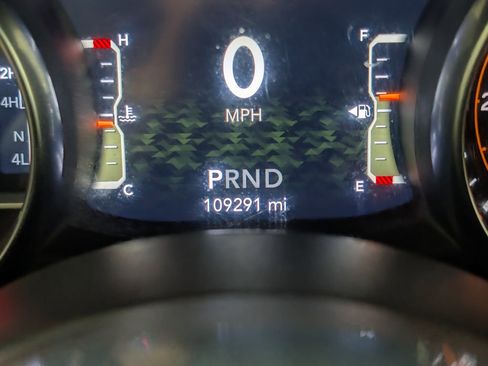 Used 2021 Jeep Wrangler Unlimited Sahara image 20