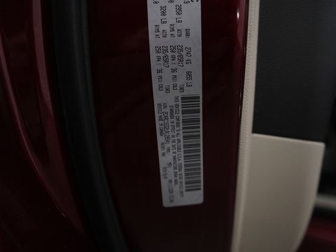 Used 2020 Chrysler Pacifica Touring-L Plus image 24