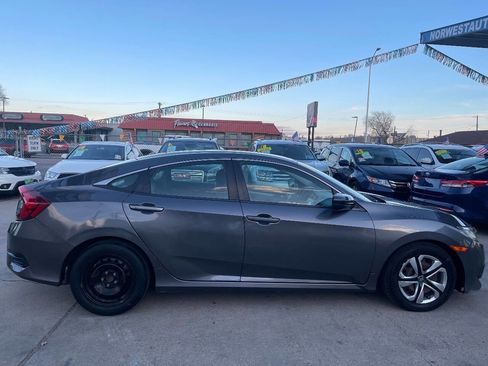 Used 2018 Honda Civic LX image 9