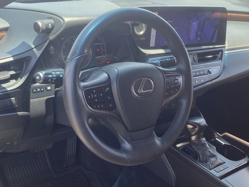Used 2024 Lexus ES 350 w/ Premium Package FWD image 23