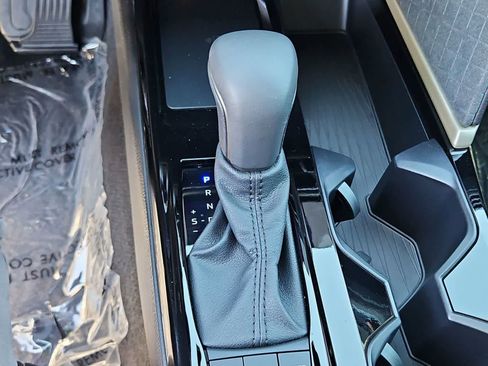 Used 2026 Toyota Camry XLE w/ Premium Plus Package image 32