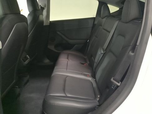 Used 2023 Tesla Model Y Long Range image 22