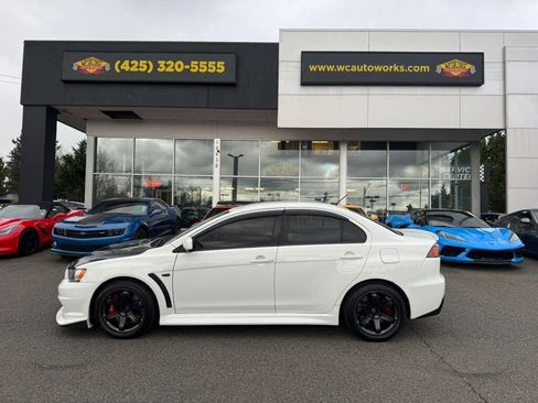 Used 2012 Mitsubishi Lancer Evolution GSR image 18
