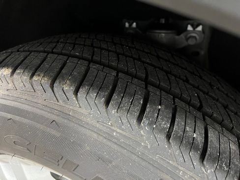 Used 2023 Ford Explorer XLT w/ Equipment Group 202A image 35