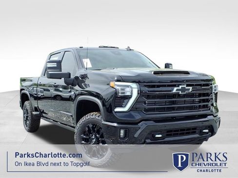 New 2026 Chevrolet Silverado 2500 High Country w/ Midnight Edition AWD/4WD image 1