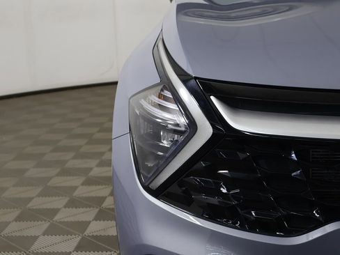 Used 2023 Kia Sportage EX image 11