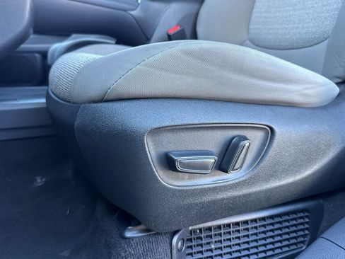 Used 2024 Toyota Sienna LE image 15