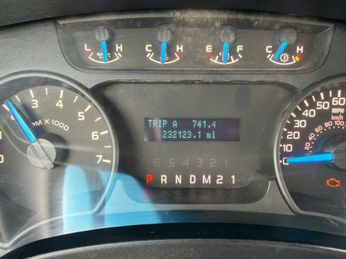 Used 2013 Ford F150 STX w/ Mid Equipment Group AWD/4WD image 13