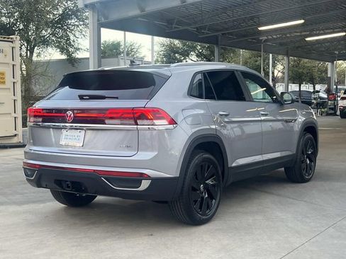 New 2026 Volkswagen Atlas Cross Sport SE image 9