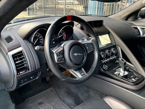 Used 2020 Jaguar F-TYPE Coupe image 17