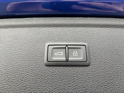 Used 2025 Audi SQ5 Premium Plus image 22