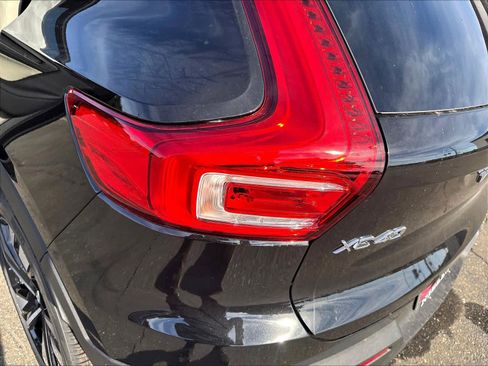 New 2026 Volvo XC40 B5 Ultra w/ Protection Package Premier AWD/4WD image 25