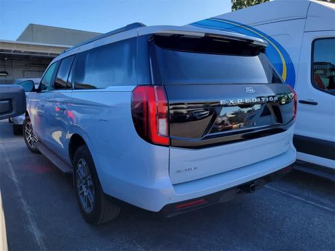 Used 2025 Ford Expedition Max Active image 4