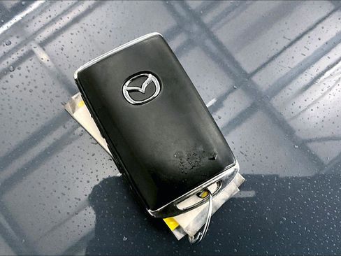 Used 2021 MAZDA CX-5 Carbon Edition image 9