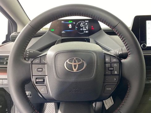 New 2026 Toyota Prius Plug-In Hybrid FWD image 11