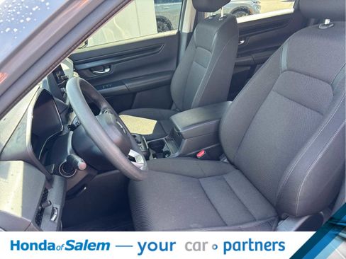 Used 2025 Honda CR-V EX image 11