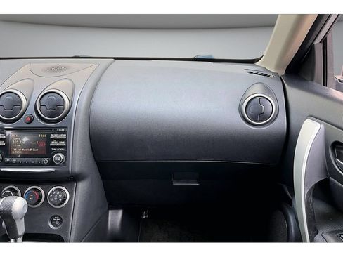 Used 2015 Nissan Rogue S w/ Convenience Package AWD/4WD image 42
