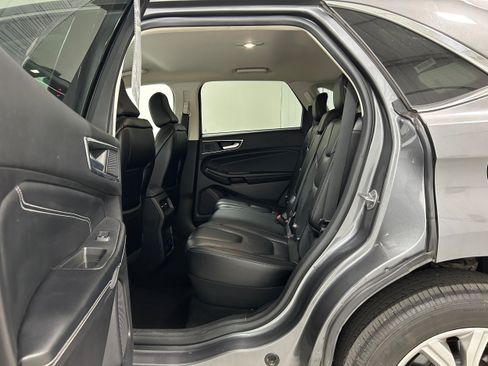Used 2022 Ford Edge Titanium AWD/4WD image 25