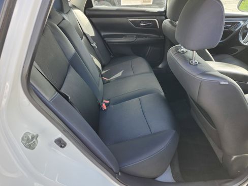 Used 2018 Nissan Altima 2.5 SR FWD image 18