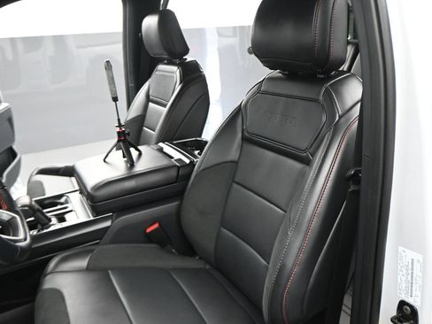 Used 2025 Ford F150 Raptor AWD/4WD image 19