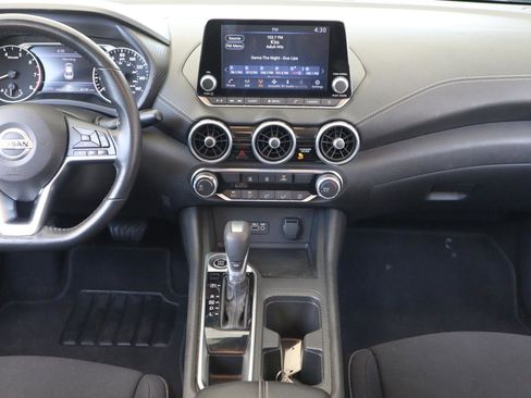 Used 2022 Nissan Sentra SV FWD image 17