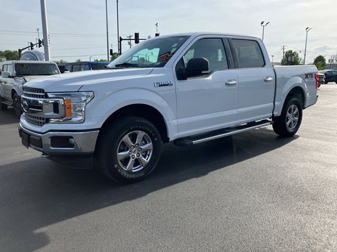 Used 2018 Ford F150 XLT w/ Equipment Group 302A Luxury AWD/4WD image 2