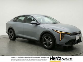 Used 2025 Kia K4 LXS video 1
