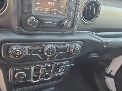 Used 2020 Jeep Gladiator Sport w/ Quick Order Package 23S AWD/4WD image 5