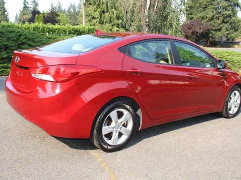 Used 2011 Hyundai Elantra GLS w/ Preferred Equipment Pkg 3 FWD image 3