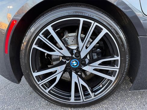 Used 2015 BMW i8 image 17