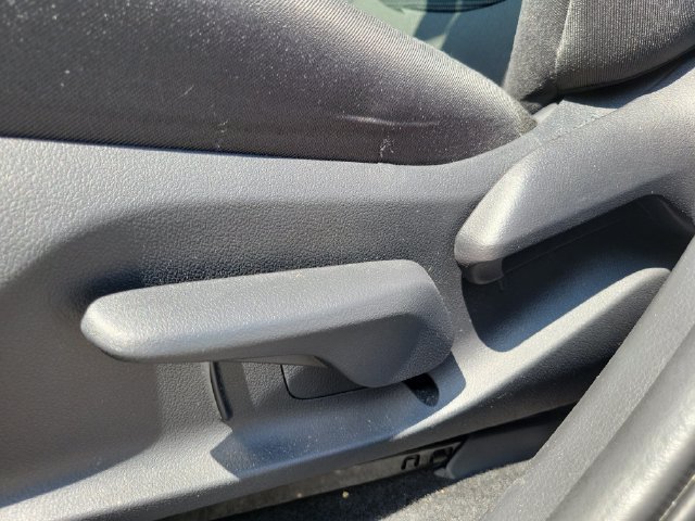 Used 2025 Toyota RAV4 LE AWD/4WD image 20