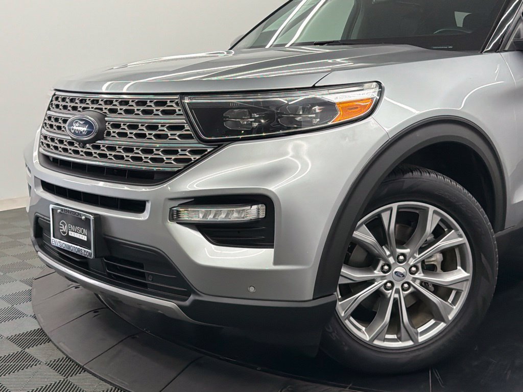 Used 2023 Ford Explorer Limited RWD image 4