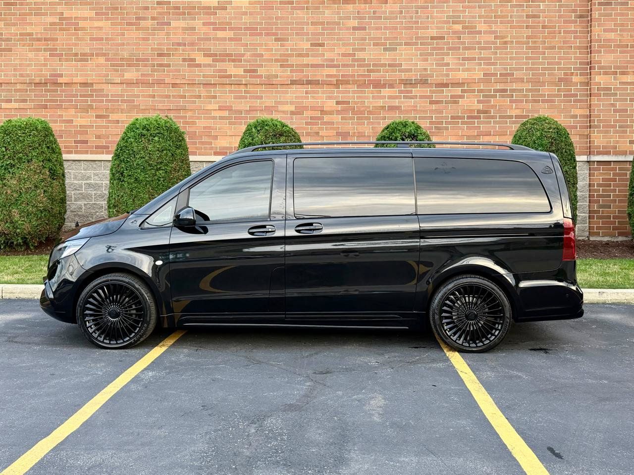 Used 2021 Mercedes-Benz Metris Passenger image 18