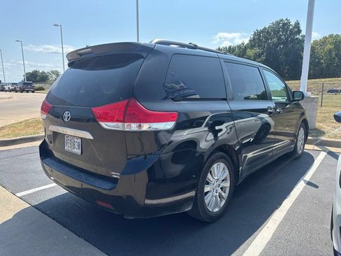 Used 2012 Toyota Sienna Limited w/ Premium Pkg AWD/4WD image 5