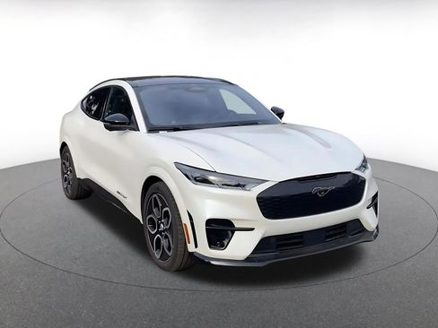 Used 2023 Ford Mustang Mach-E GT image 3