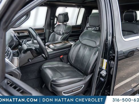 Used 2023 Jeep Grand Wagoneer Series II AWD/4WD image 4