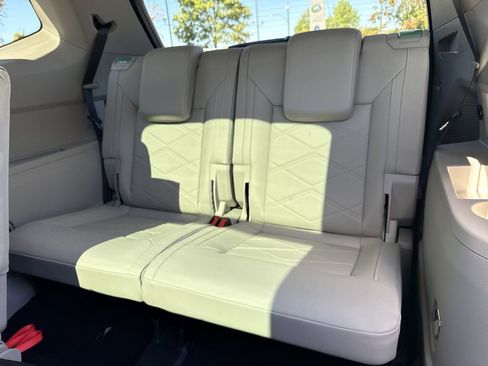 New 2026 Volkswagen Atlas SE FWD image 15