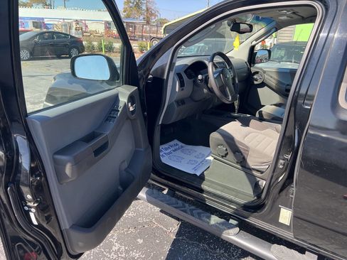 Used 2007 Nissan Xterra S w/ Utility Pkg image 9