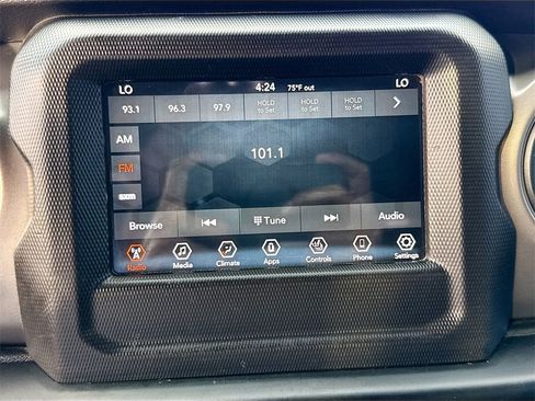 Used 2022 Jeep Gladiator Sport image 52