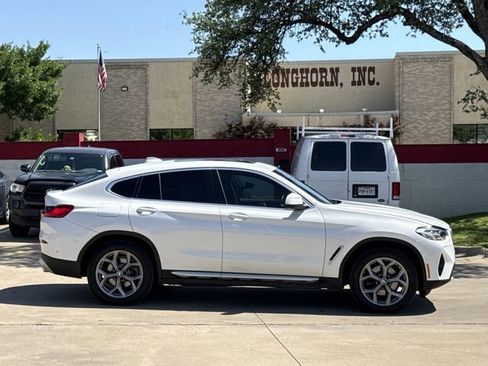 Used 2023 BMW X4 xDrive30i w/ Premium Package AWD/4WD image 3