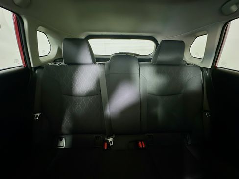 Used 2024 Toyota Corolla Cross LE w/ Moonroof Package image 30