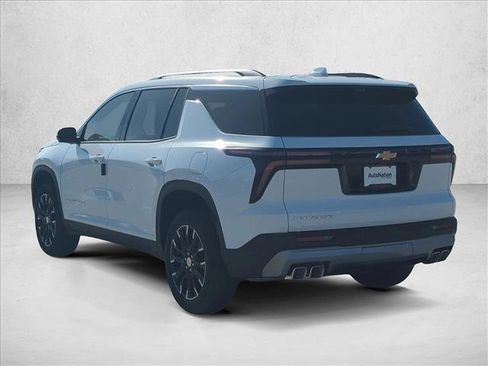 New 2026 Chevrolet Traverse LT w/ Sun and Wheel Package FWD image 9